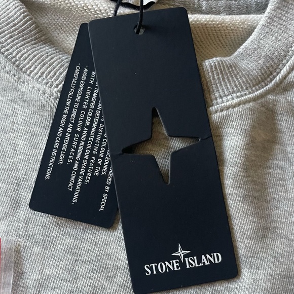 Stone Island
Compass-badge cotton sweatshirt - Picture 2 of 5